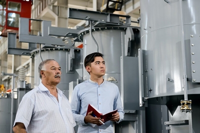 Посвятил свою жизнь заводу